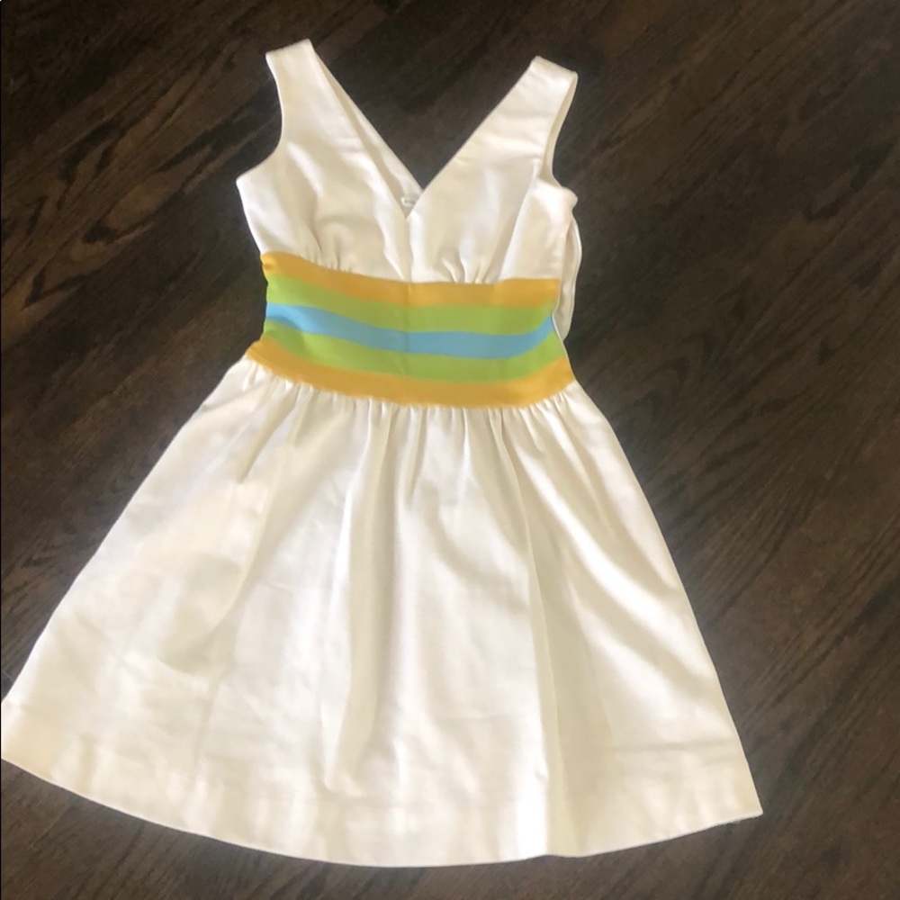 Adorable and fun DVF A- Line dress!